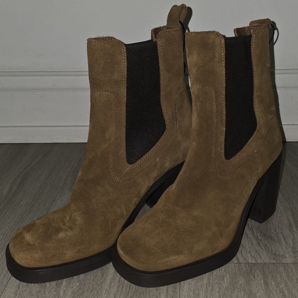 Zara Shoes - ZARA High Heeled Pull Tab Leather Chelsea Ankle Boots Size 8 new without tags